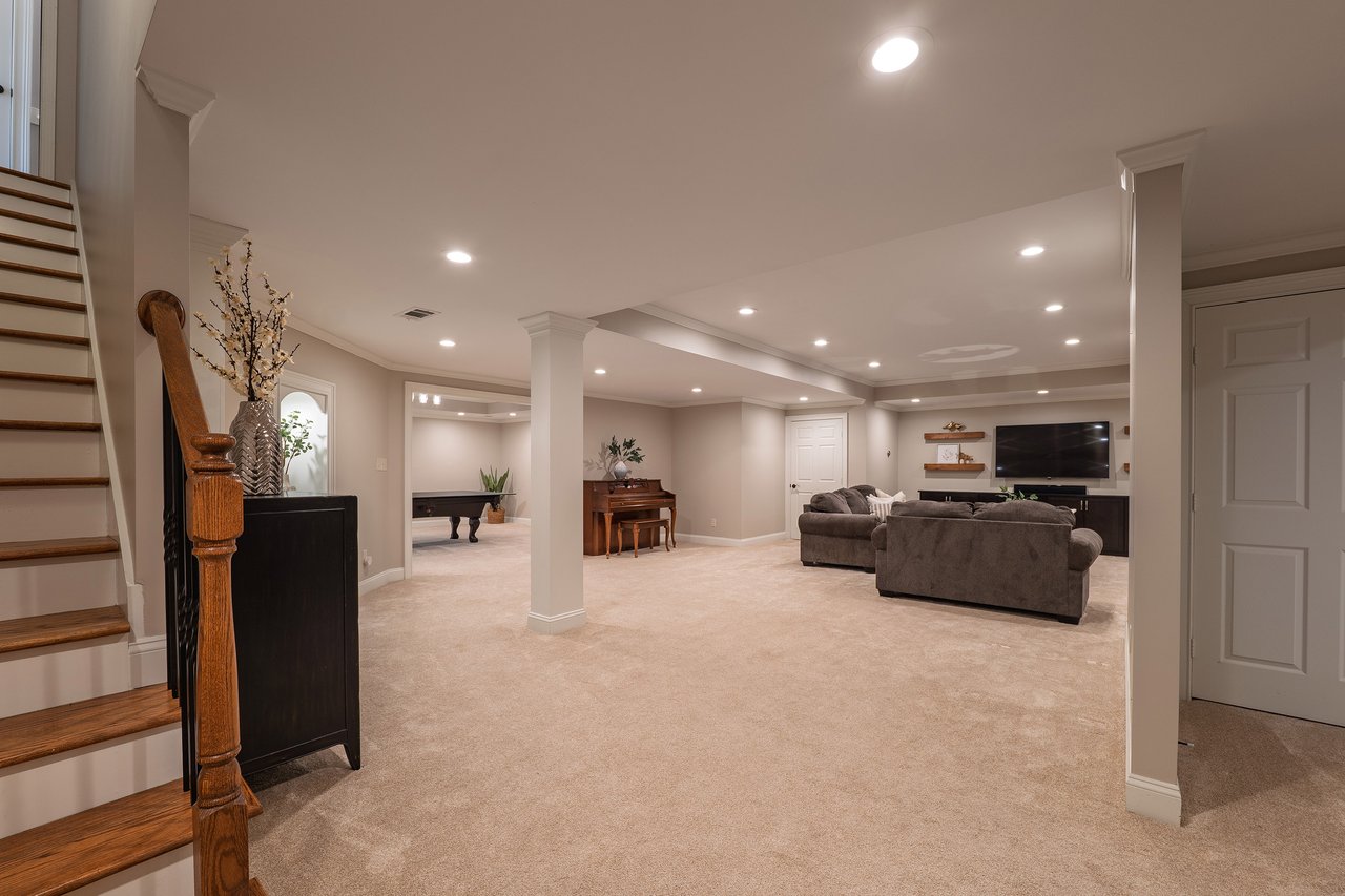 995 Canonero Drive