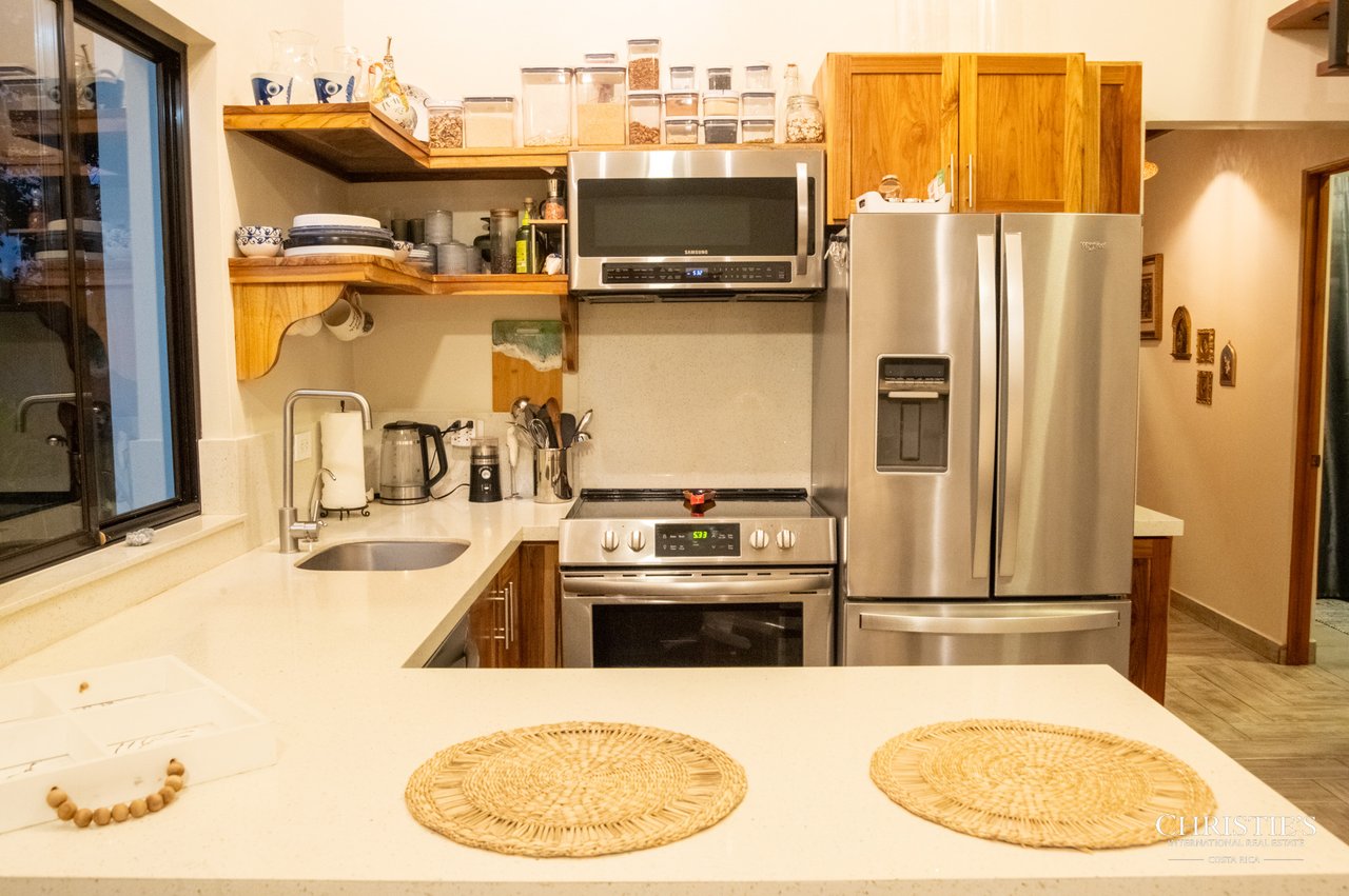 Finca Toltec Ocean View Residence