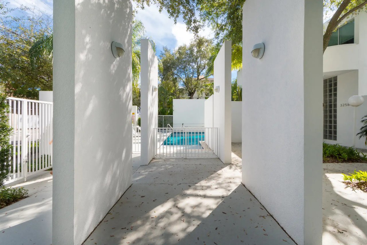 3272 Virginia Street # 1 Unit: A-1