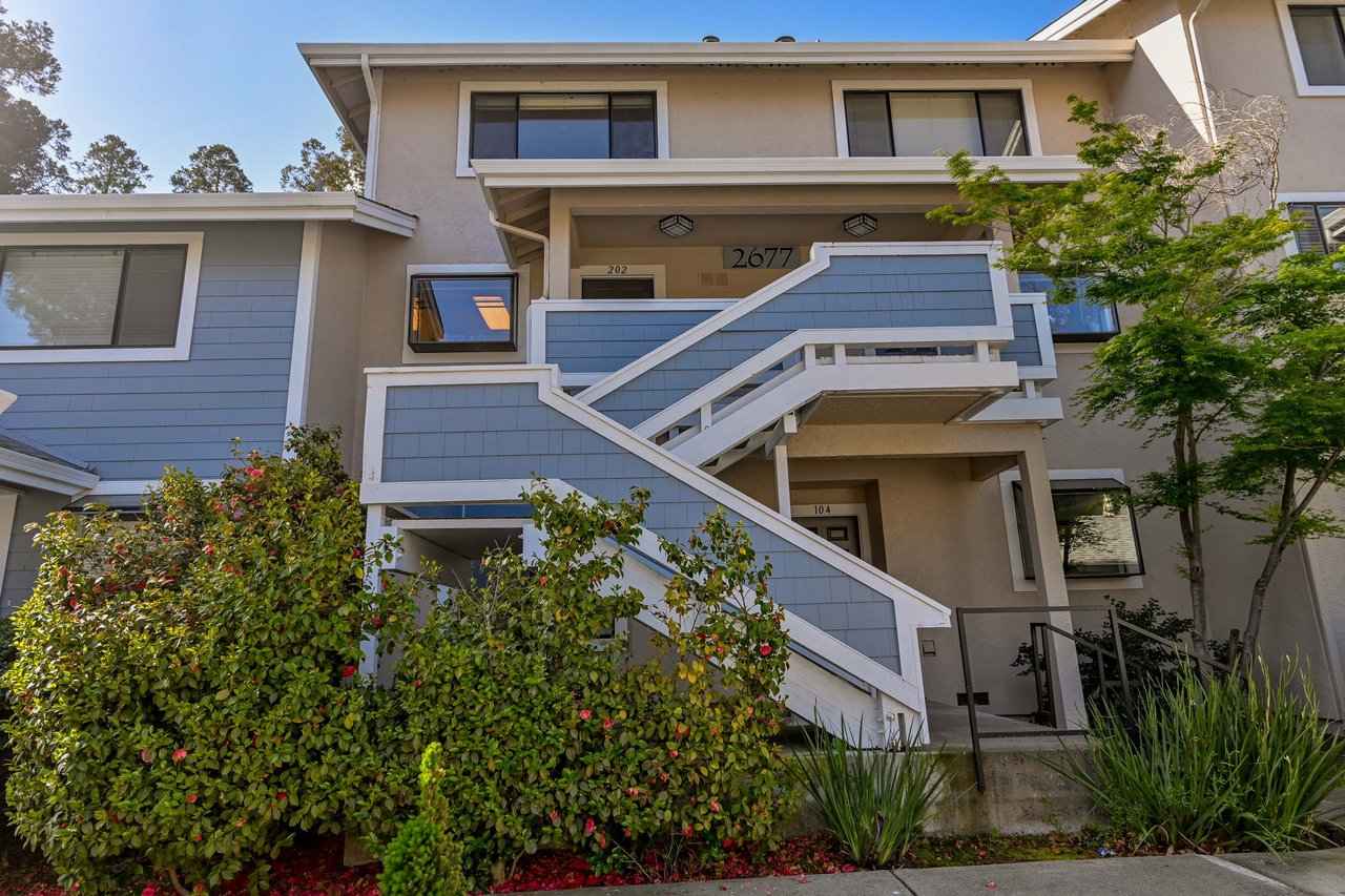 2677 Oak Rd. #202, Walnut Creek