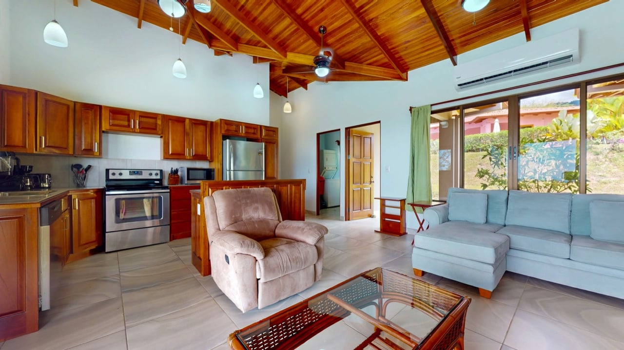 Casa Jean, Window of the Soul 