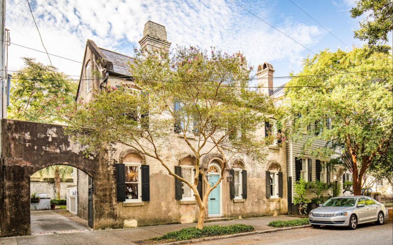 65 Bull Street – A Meticulously Renovated Historic Home