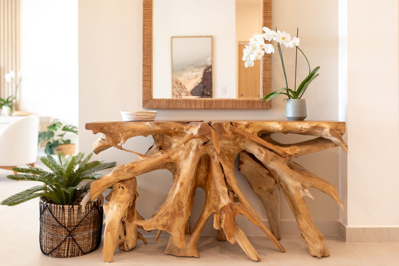 Ocean & Mountain View Modern Beach Condominium 
