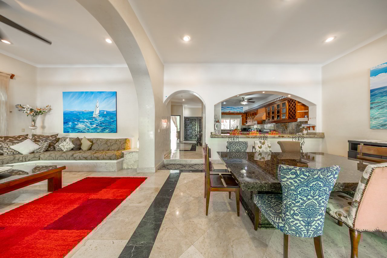 Villa Maravilla Puerto Aventuras | Golf-Front Luxury Villa