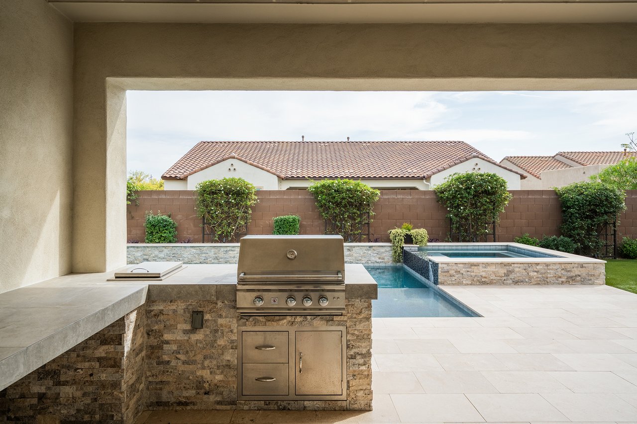 5537 E VIA CABALLO BLANCO