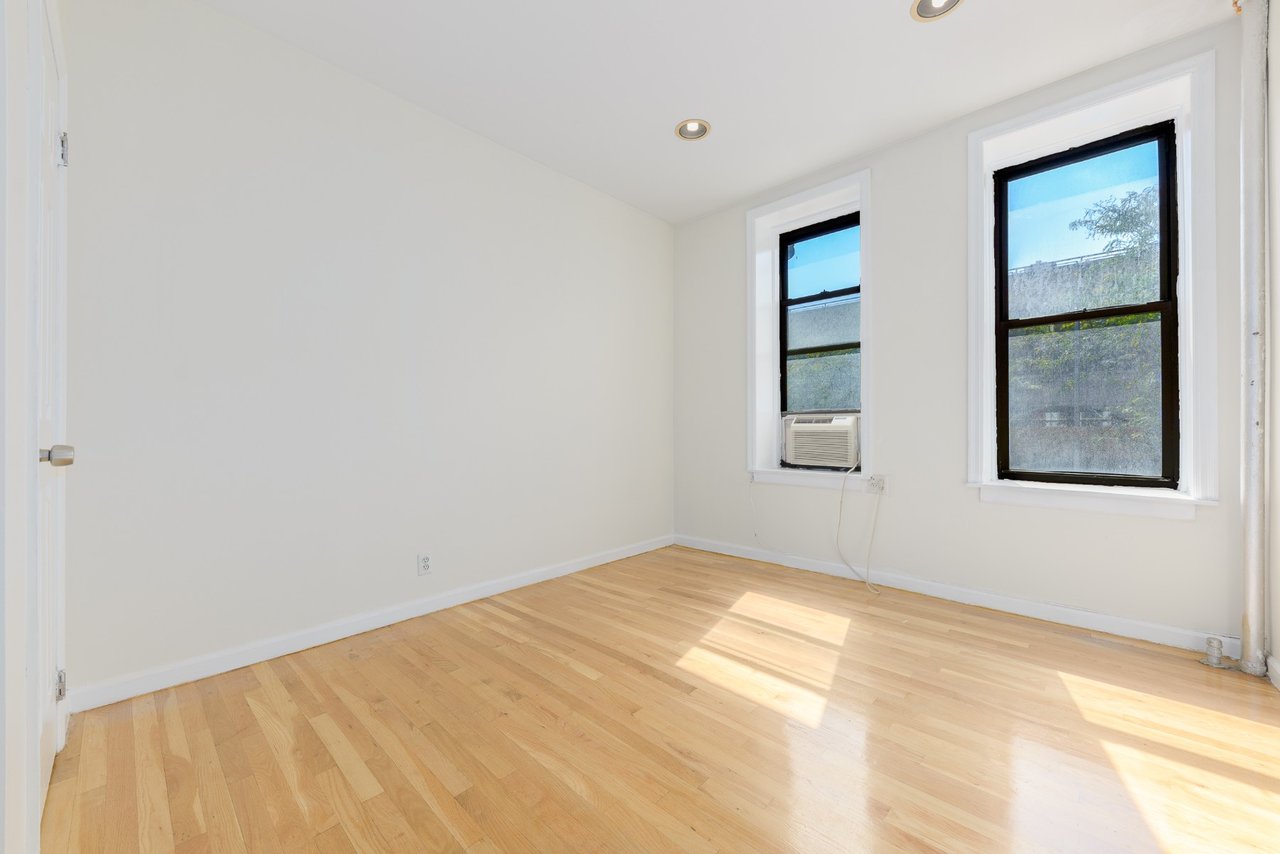 345 East 12th Street Unit: 8