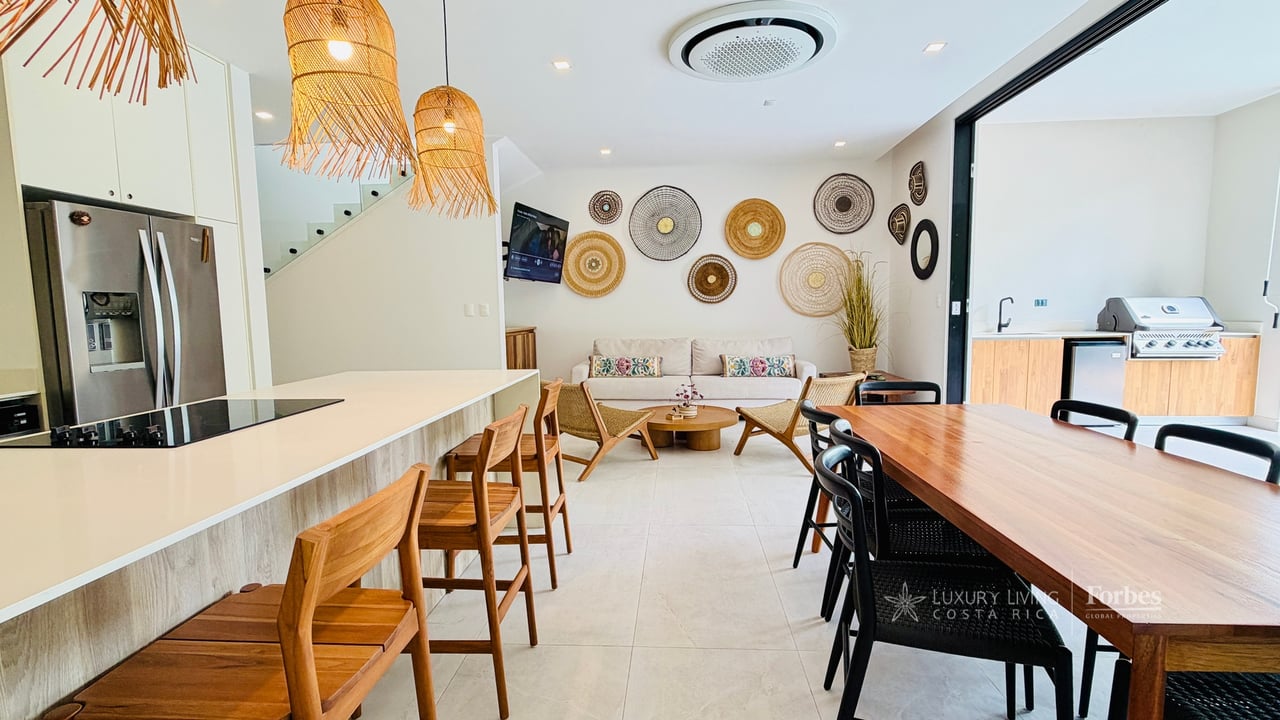 21479 - Luxury villa, 4 bedrooms, pool and excellent ROI for investors