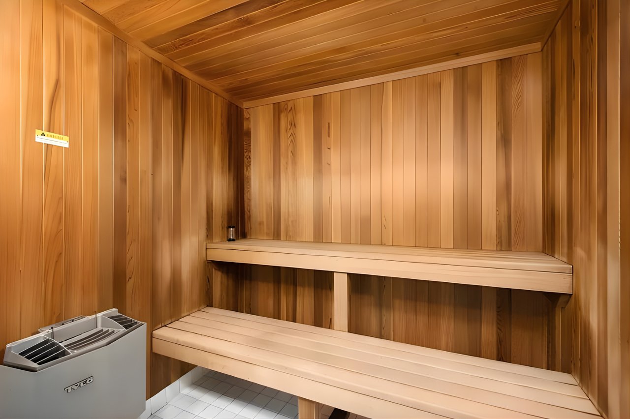 MUSEUM TOWER, 15 West 53rd Street, #40E