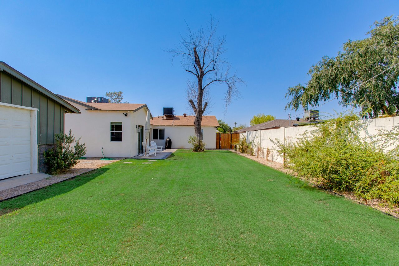 2438 E Indianola Ave.