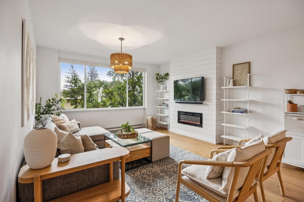 1515 Arc Way #105, Burlingame