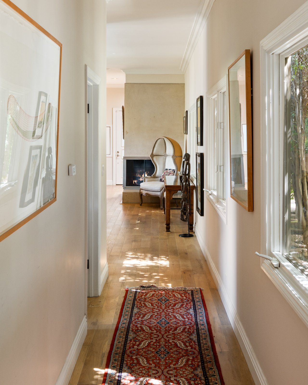 1018 N Tigertail Rd, Brentwood
