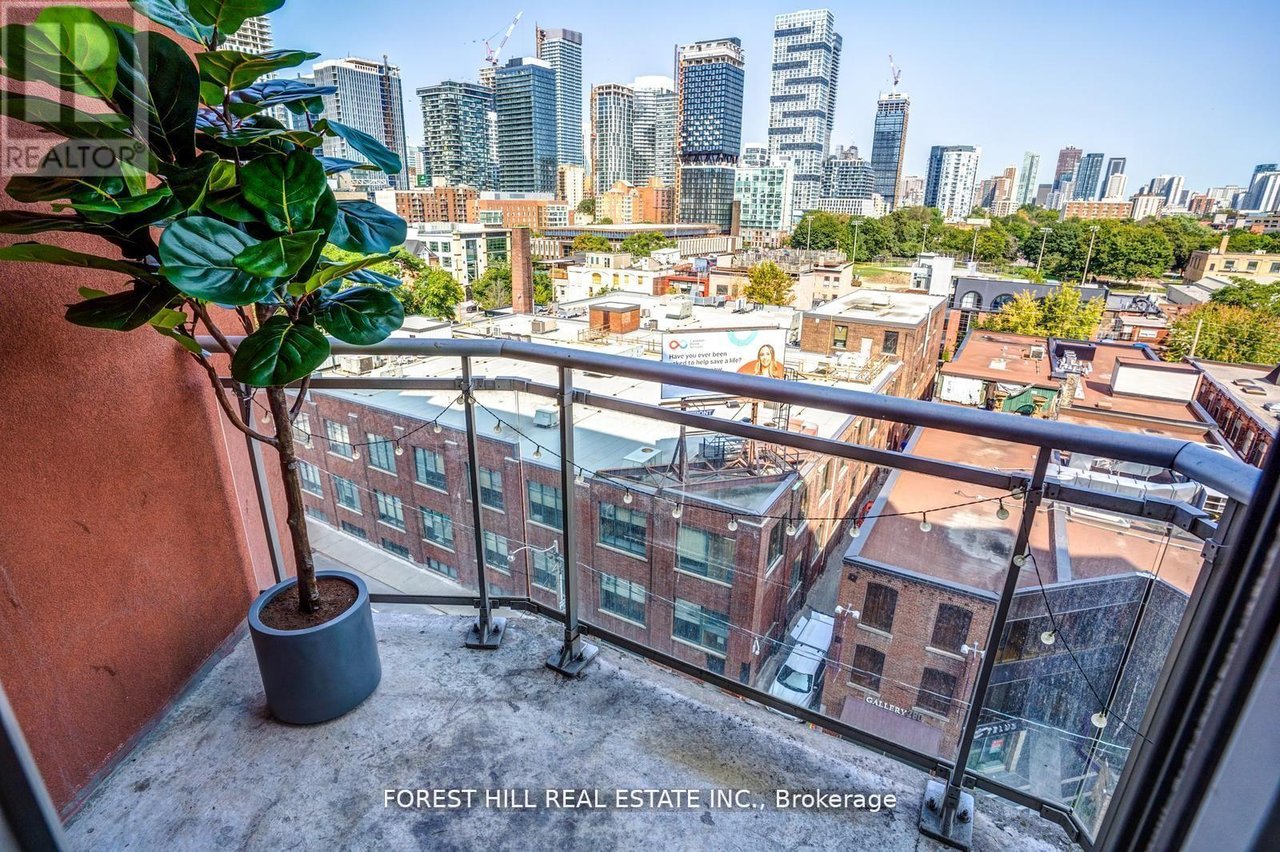 255 Richmond St E, #816