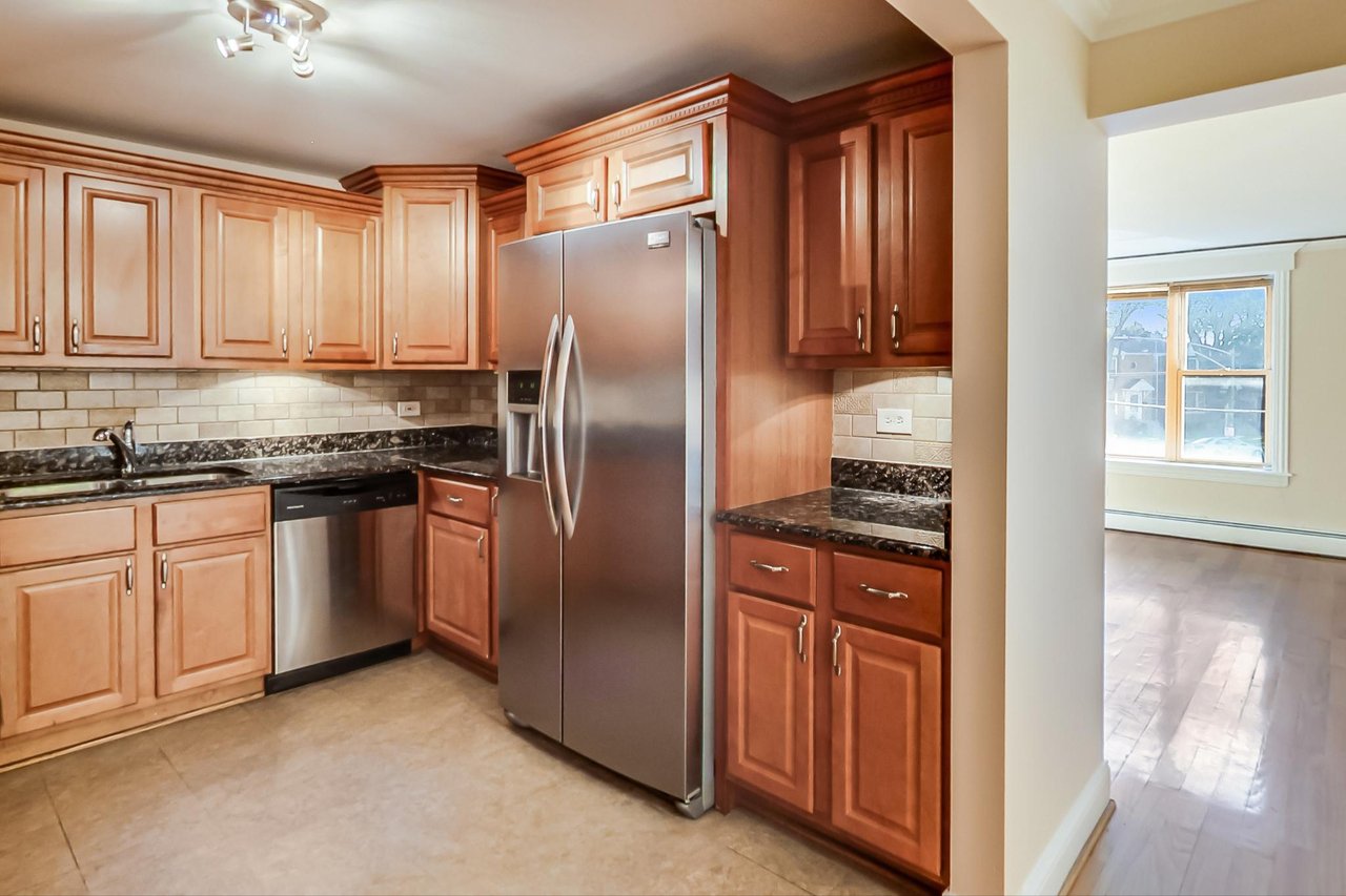 6333 N Milwaukee Ave Unit 1G