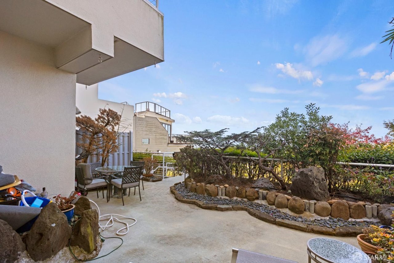 2040 Broadway, Unit 102
