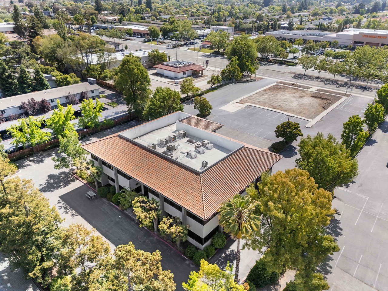 992 S De Anza Blvd
