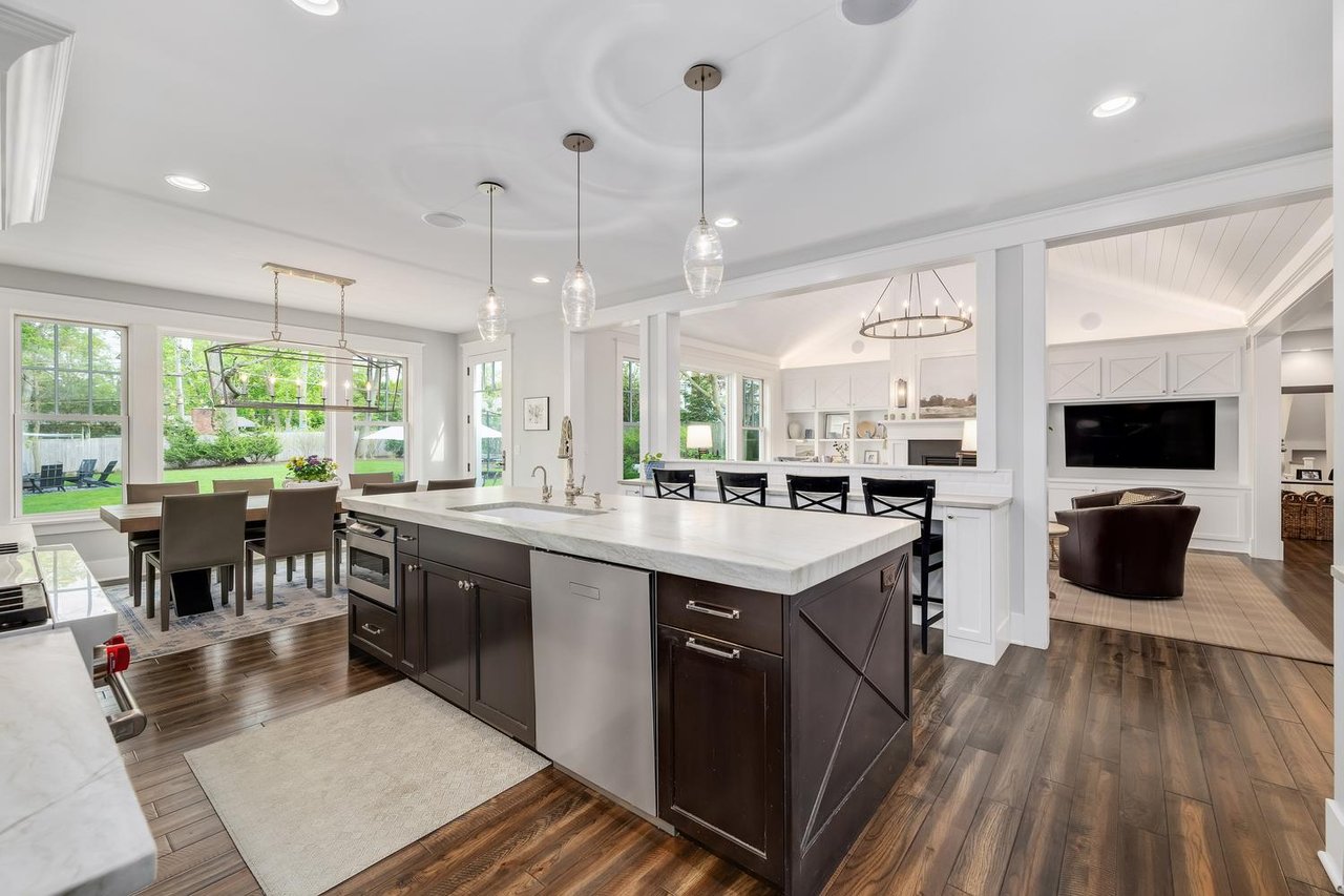 1303 N Cross St, Wheaton IL – Custom Luxury Home Built in 2019 with Resort-Style Outdoor Living