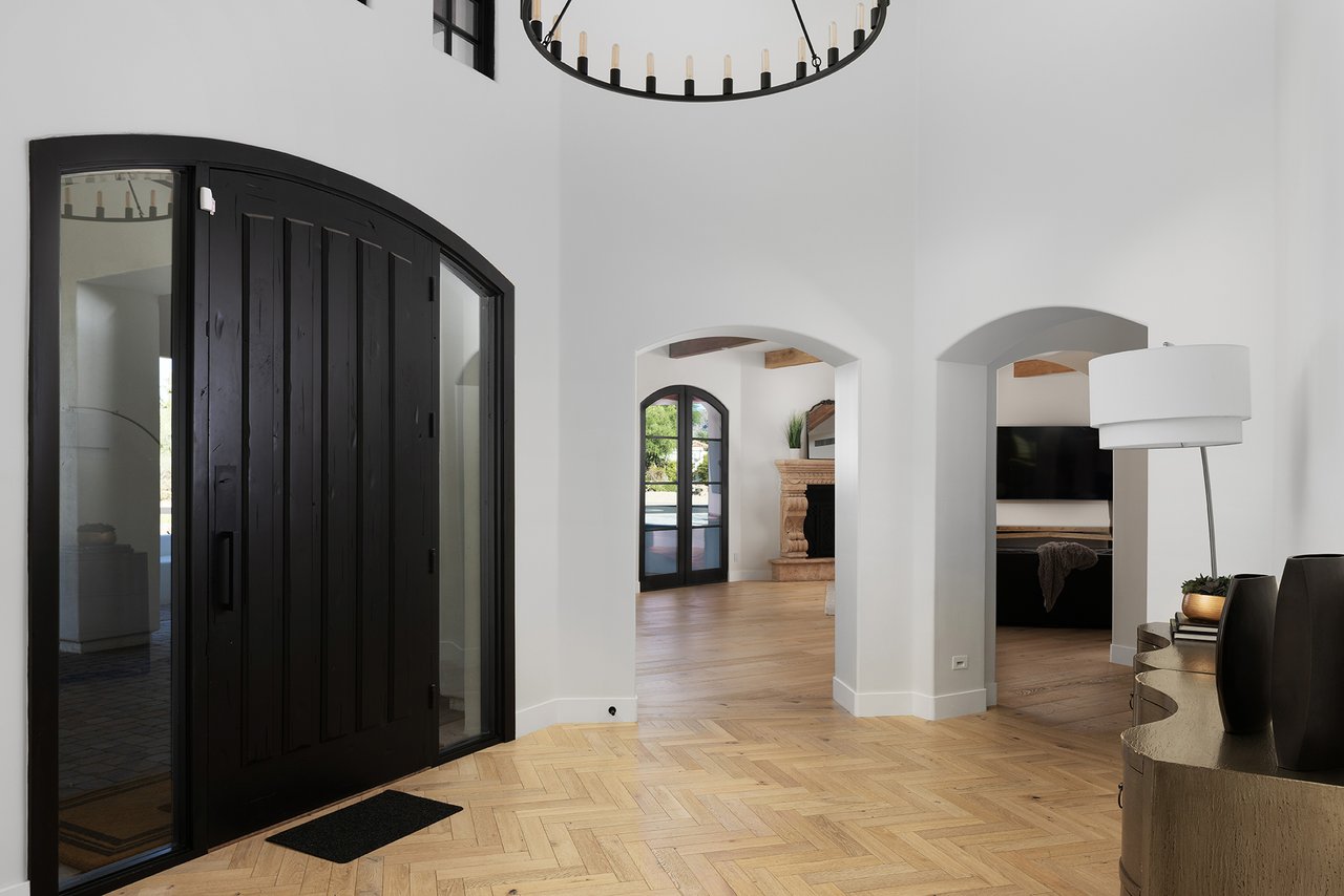 6718 E SAN JUAN Avenue