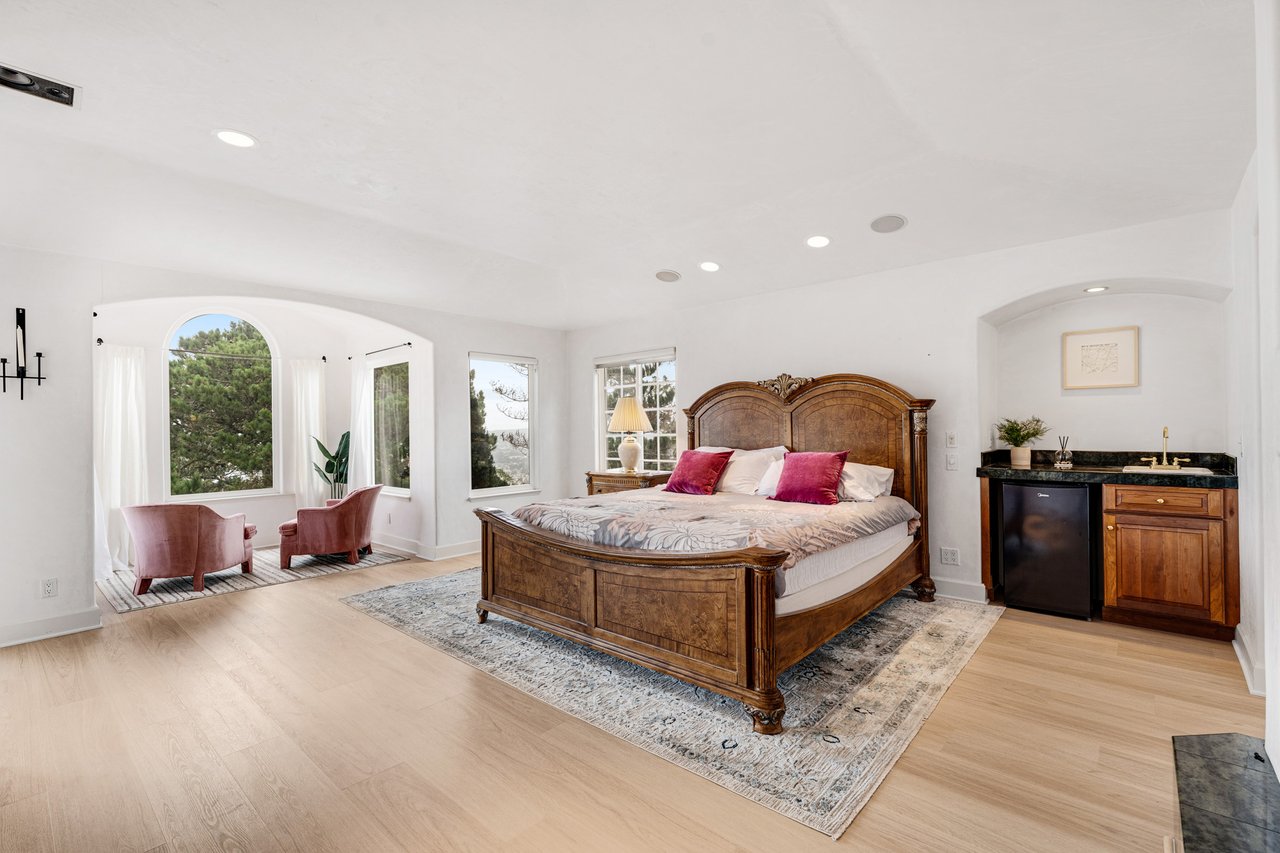 1 Overlook Pl, Monterey