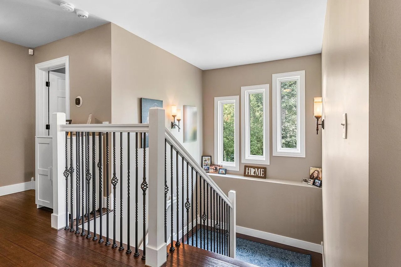 Updated Rambler in the Heart of Minnetonka