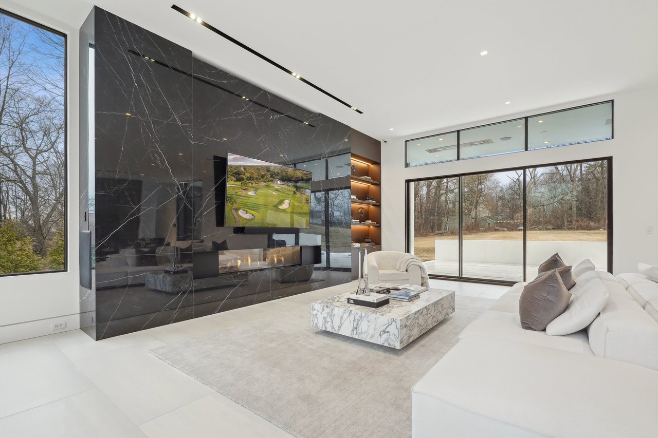 62 Geiger Ln Warren, NJ 07059