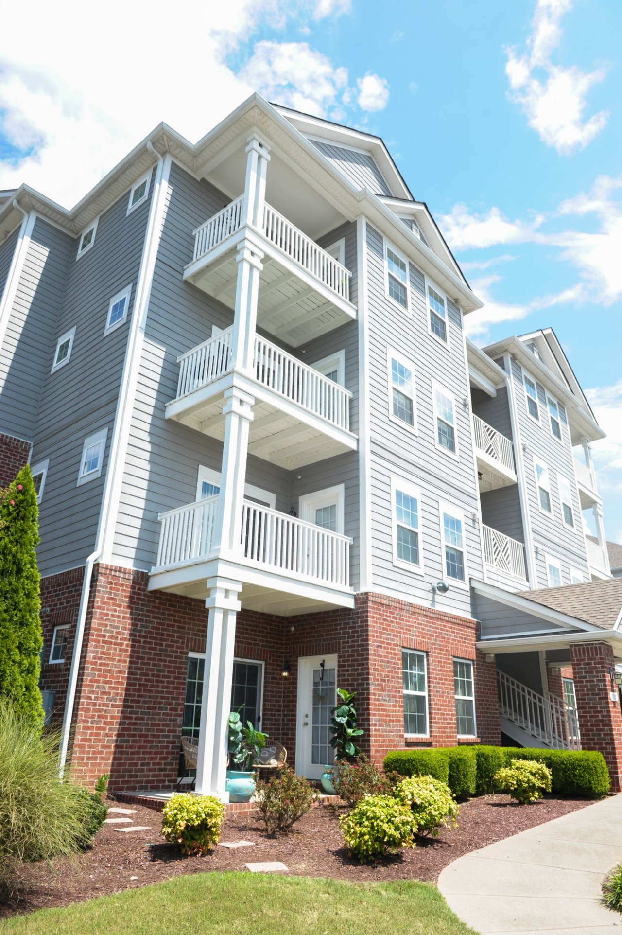 8201 Lenox Creekside Dr #1