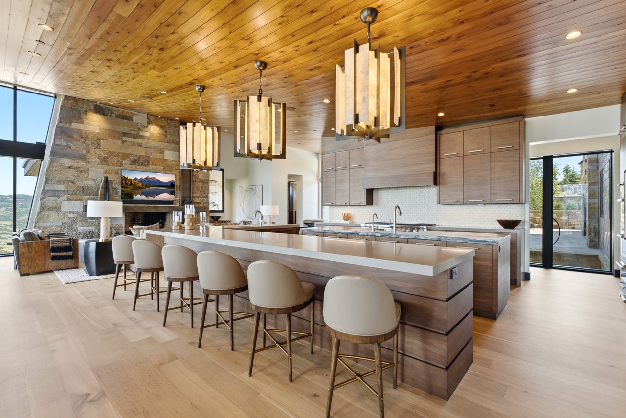 Top-of-Promontory Architectural Estate — Furnished & Turnkey - Front-Row Mountain Views