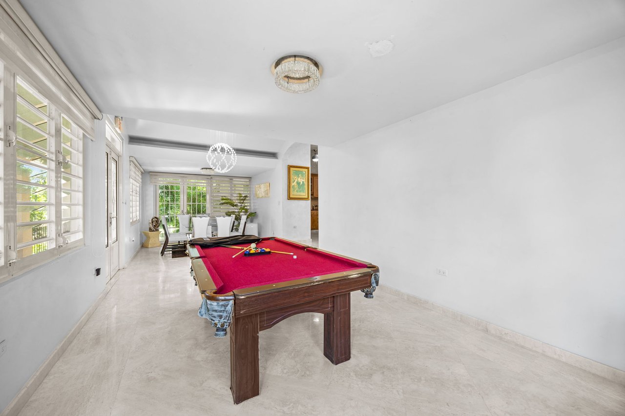Luxury Income-Producing Estate | Carolina, Puerto Rico