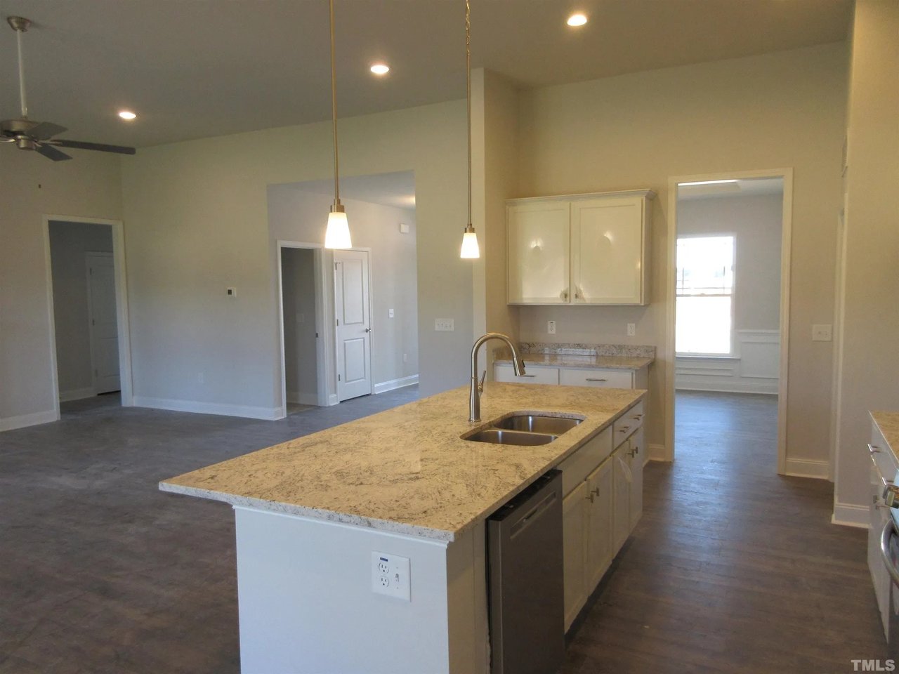 39 N Cousins Ct