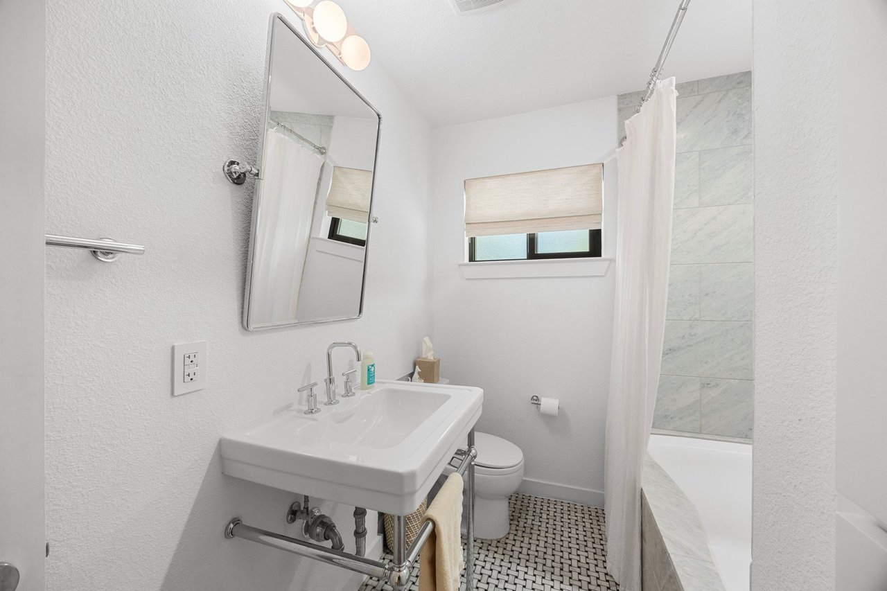 5704 Trailridge