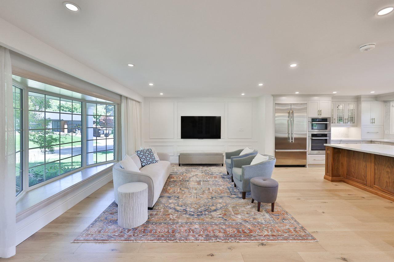222 Vance Drive, Oakville