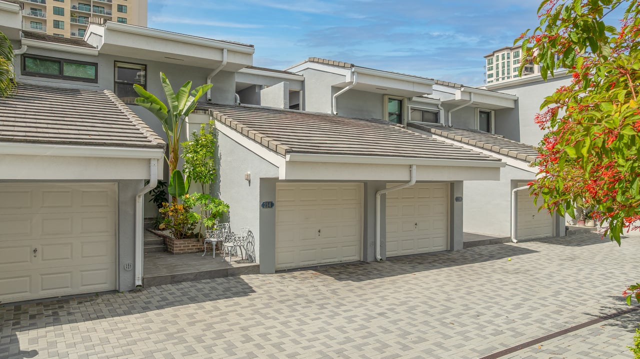 214 Poinciana Dr Sunny Isles