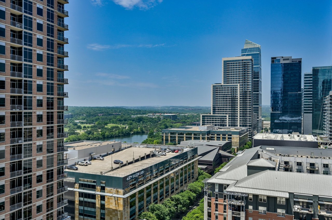 200 Congress Ave Unit 15A