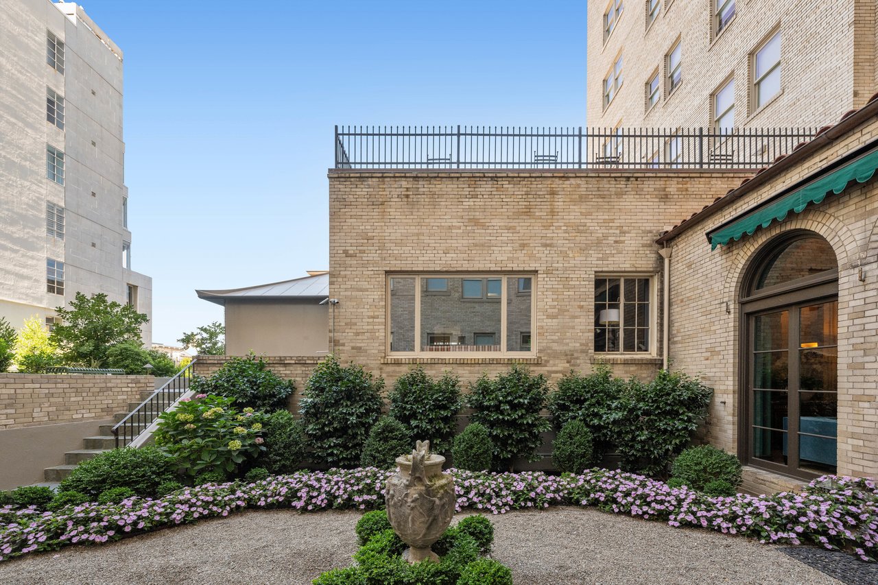 The Park Lane Residence 504