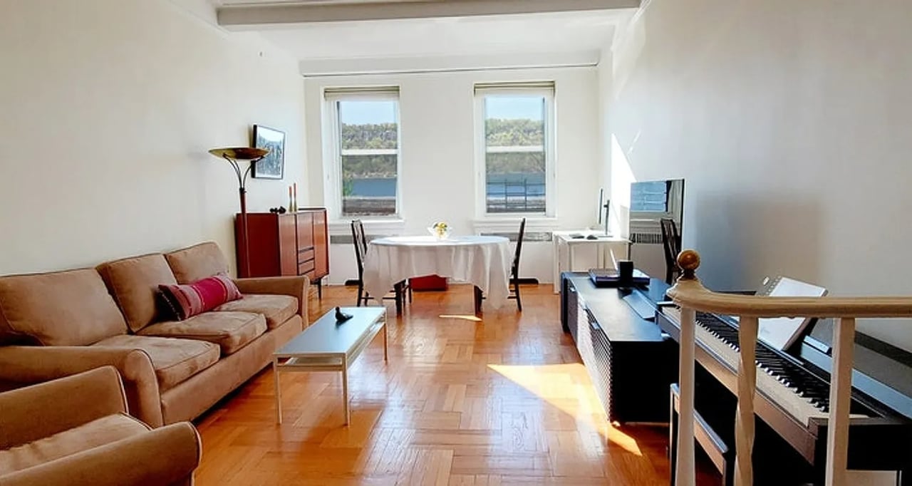 250 Cabrini Boulevard #1H