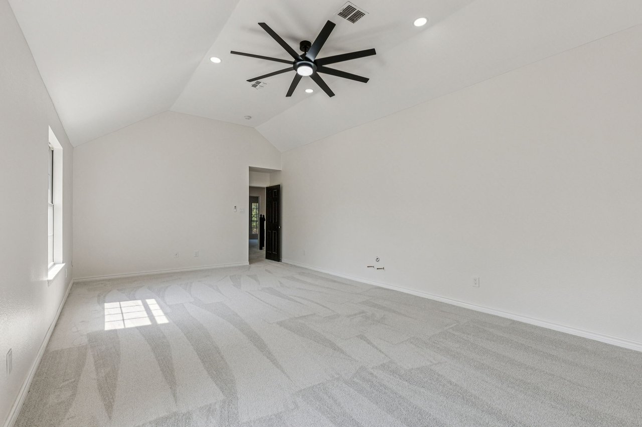 915 Inverness Circle