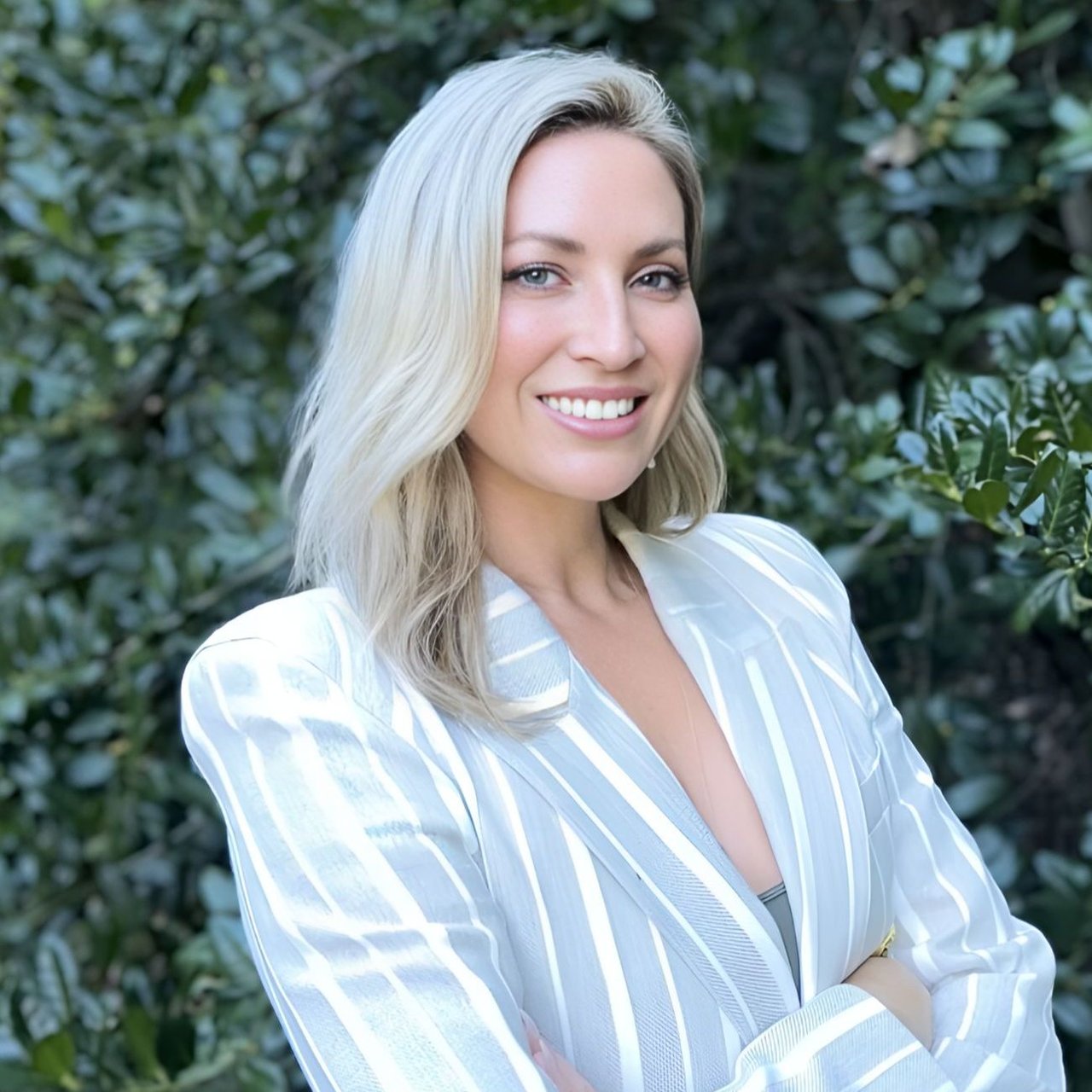 Lisa Wise Alexandria Real Estate Agent Headshot
