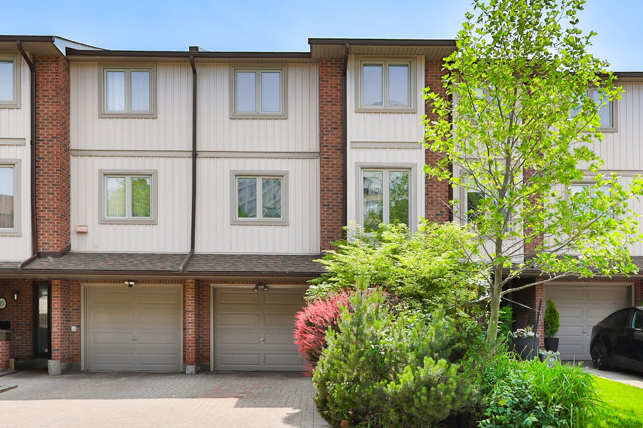 1160 Walden Circle #11