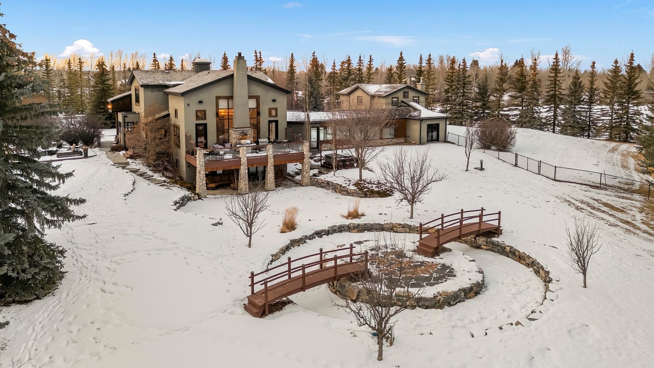 19 Bearspaw Summit Rise