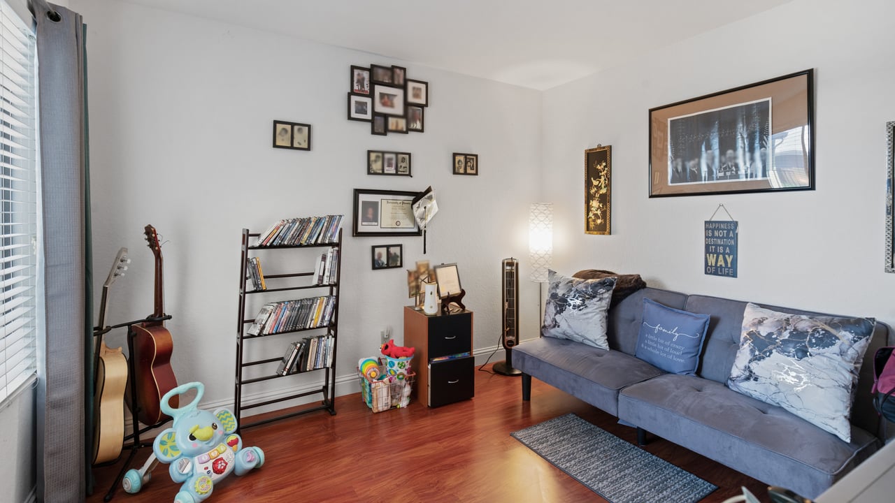 1628 Porter Way