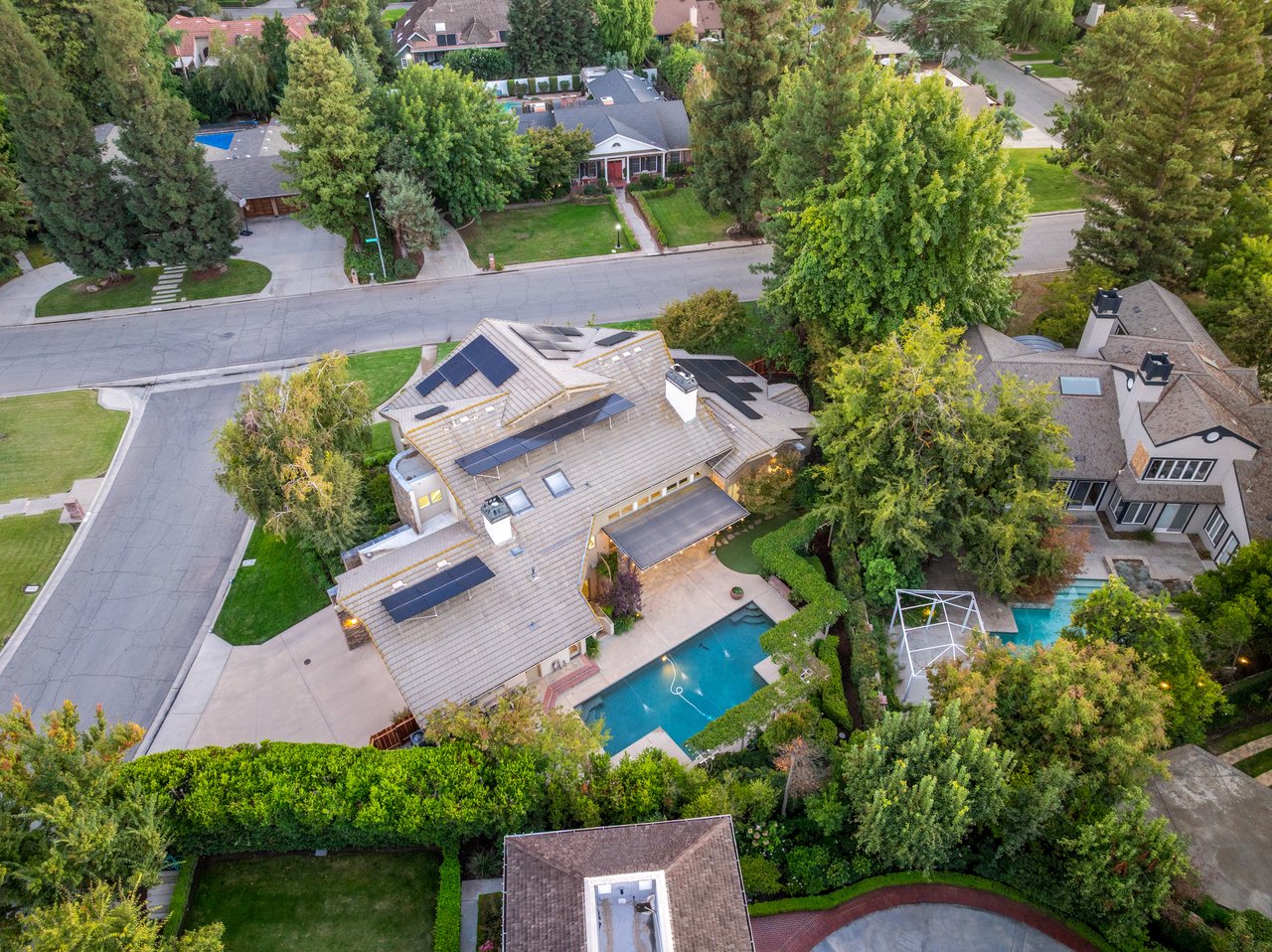 7285 N San Pedro Ave