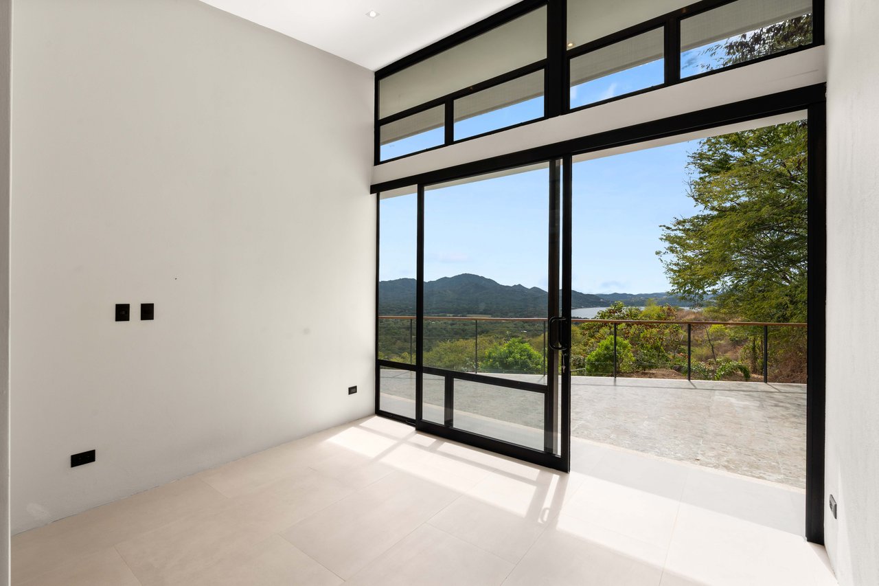 Villa Raoli | Get ready to live in your dream home in the stunning Pacific Heights!