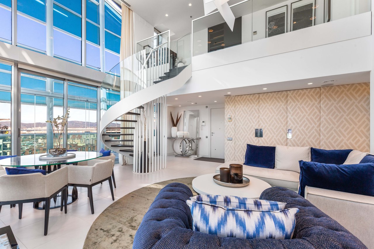 Luxury penthouse in Diagonal Mar, with views and pool 
