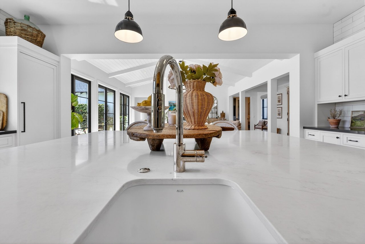 5217 E CALLE REDONDA