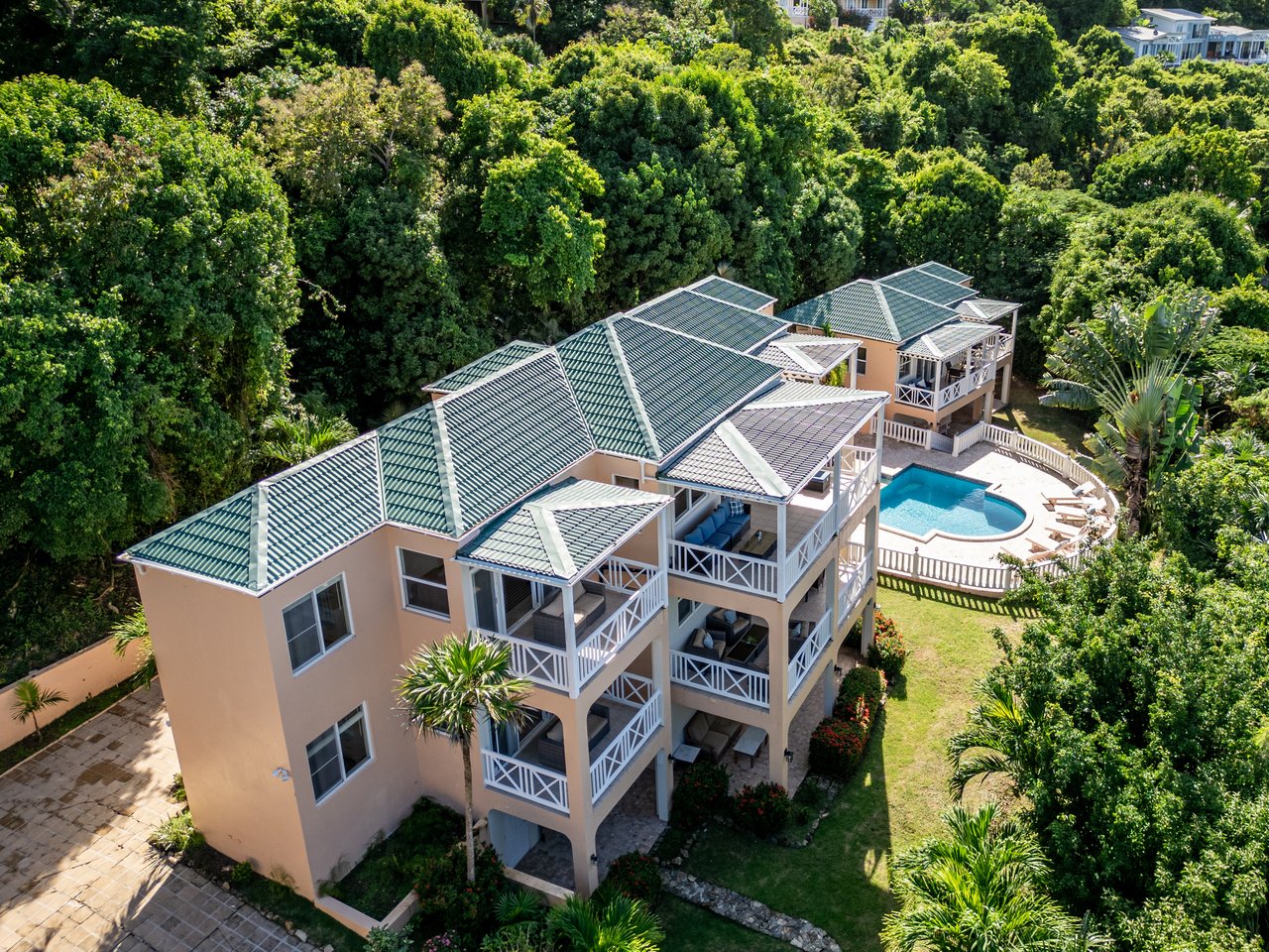 310 Villa Sade