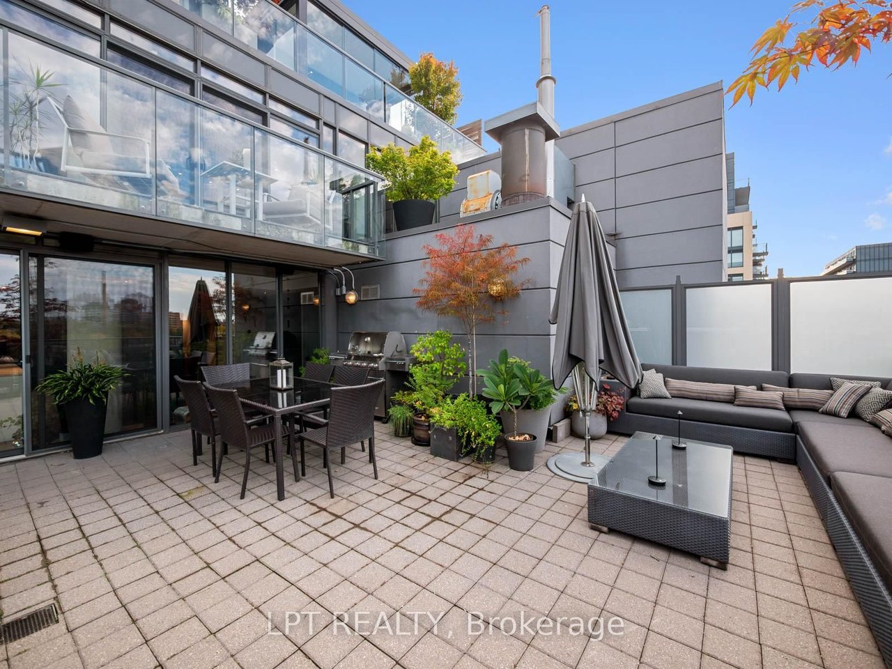 PENTHOUSE LUXURY IN KING WEST