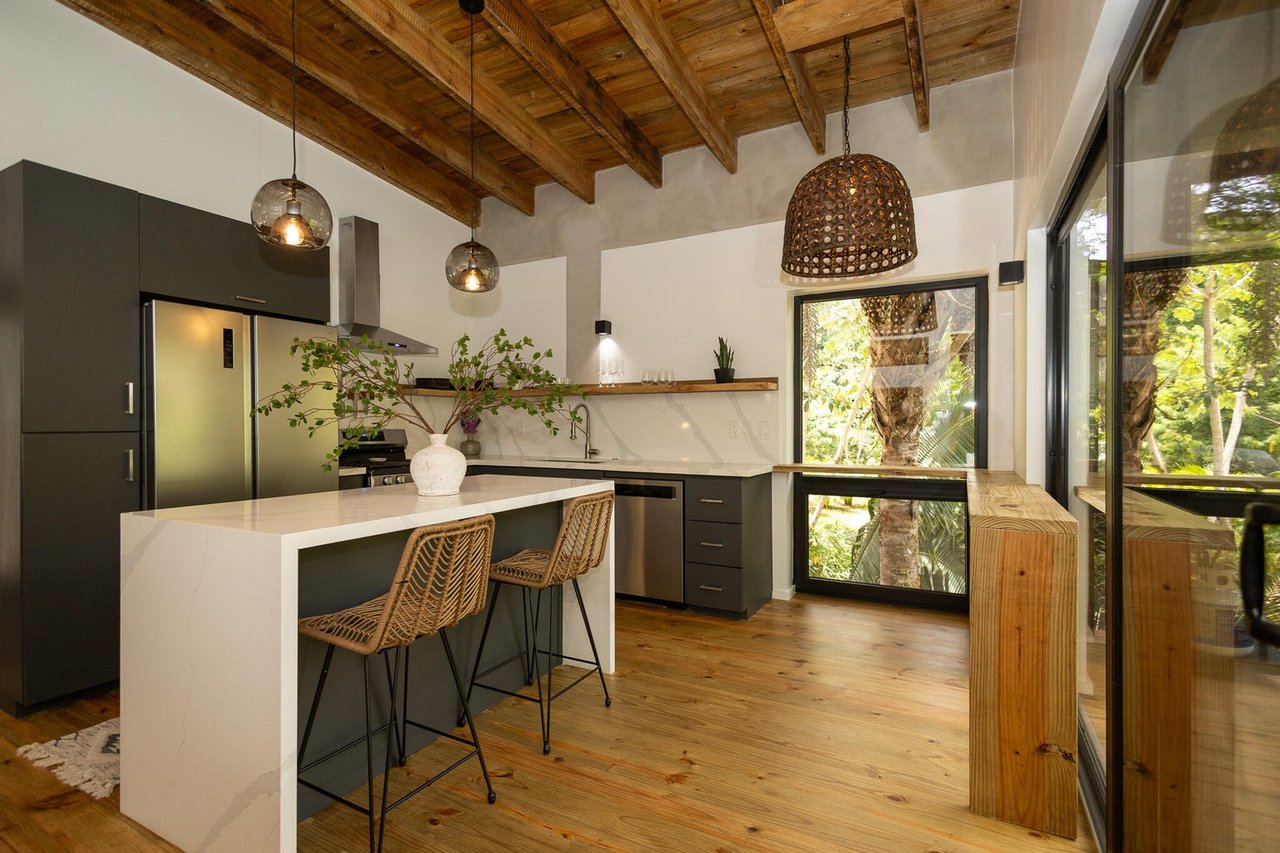 Sea Breeze House on Lot 5D