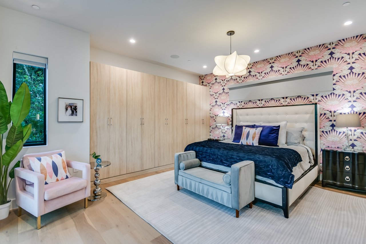 Modern on Ridgewood