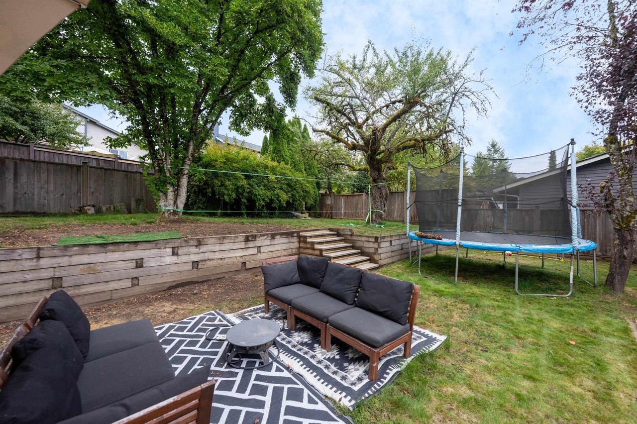 1005 Alpine Pl