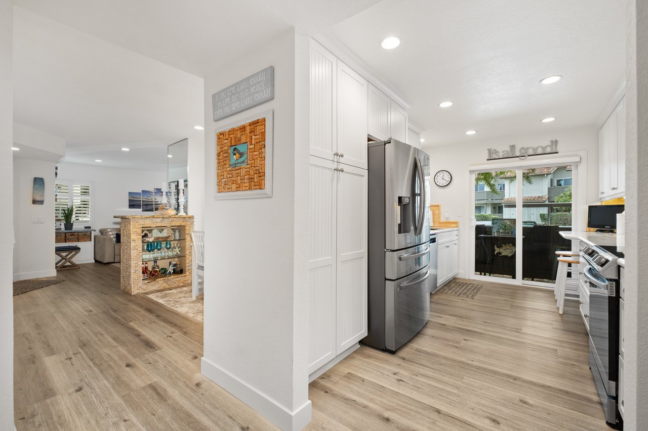 10 Corniche Drive D