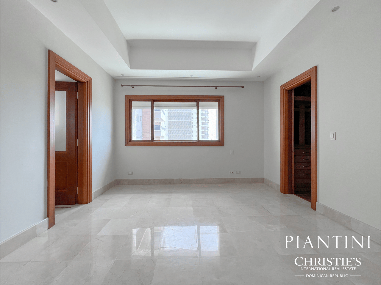 The Grand Penthouse, Ensanche Piantini
